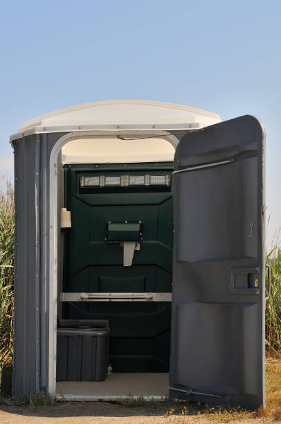 Best Wedding porta potty rental  in Hamton, IL